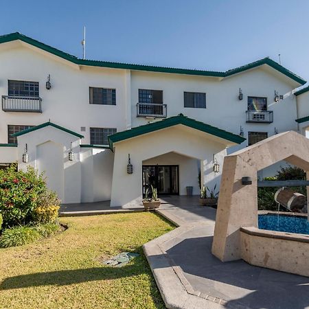 Quinta Dorada Hotel & Suites Сальтільо Екстер'єр фото