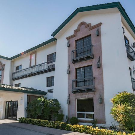 Quinta Dorada Hotel & Suites Сальтільо Екстер'єр фото